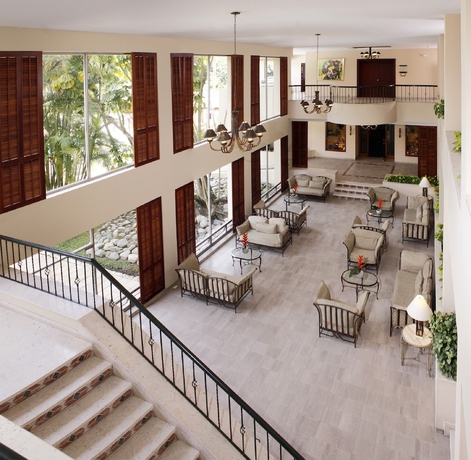 Imagen de los interiores del Hotel Estelar Altamira. Foto 15