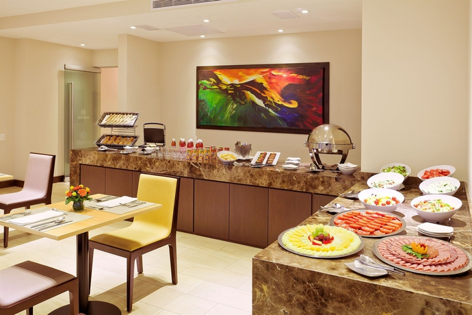 Imagen del bar/restaurante del Hotel Estelar Calle 100. Foto 5