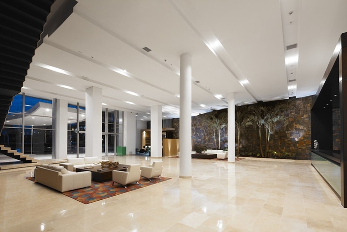 Imagen de los interiores del Hotel Estelar En Alto Prado. Foto 13