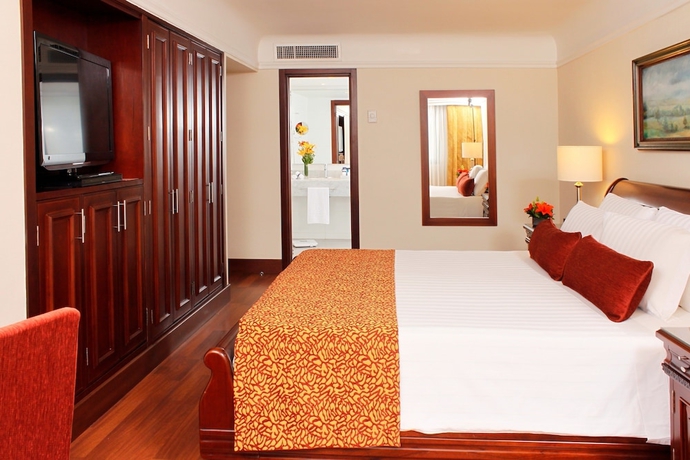 Imagen de la habitación del Hotel Estelar La Fontana. Foto 4