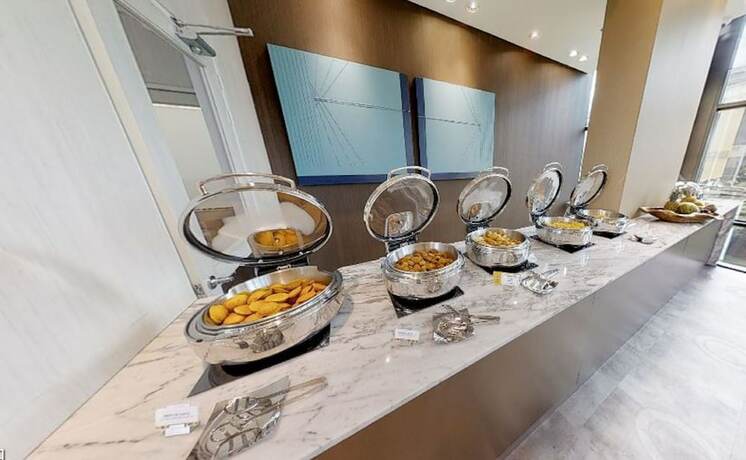 Imagen del bar/restaurante del Hotel Estelar Square. Foto 15