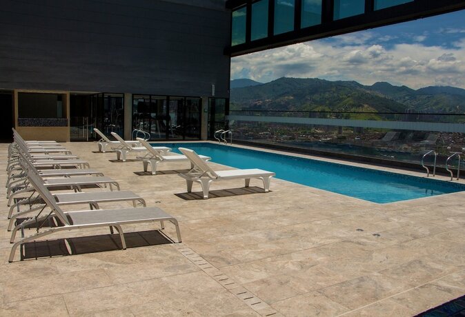 Imagen general del Hotel Estelar Square. Foto 12