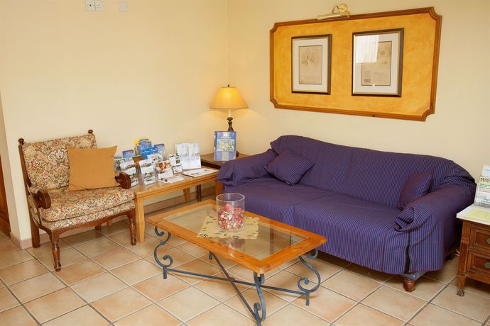Imagen de los interiores del Hotel Estella. Foto 15
