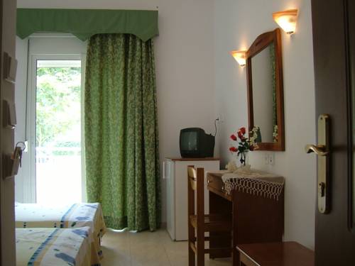 Imagen de la habitación del Hotel Estelle, Gerakini. Foto 1