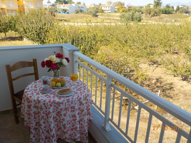 Imagen de la habitación del Hotel Estelle, Gerakini. Foto 16