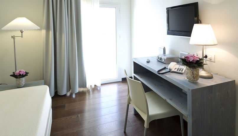 Imagen de la habitación del Hotel Estense, Bellaria-Igea Marina. Foto 13