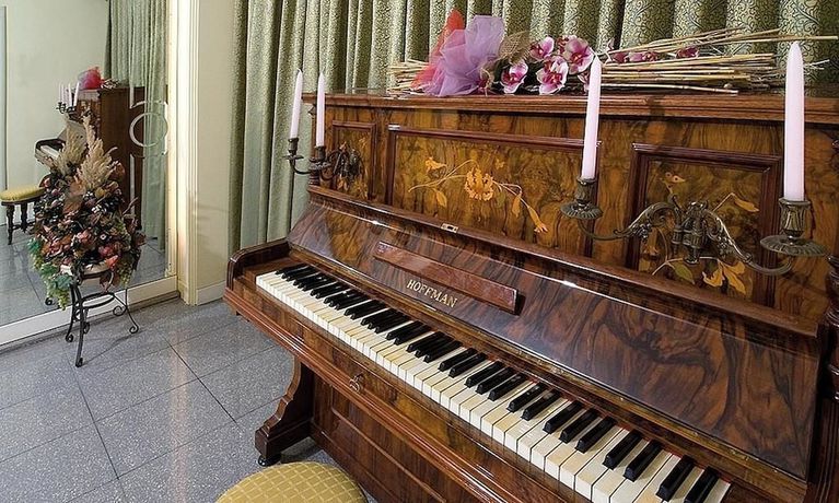 Imagen de los interiores del Hotel Estense, Gatteo a Mare. Foto 12