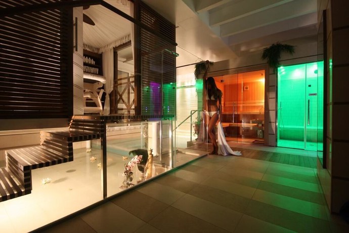 Imagen de la piscina del Hotel Estense, Gatteo a Mare. Foto 16