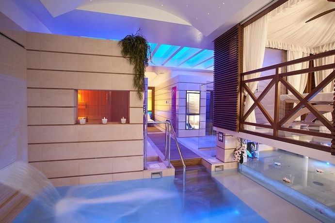 Imagen de la piscina del Hotel Estense, Gatteo a Mare. Foto 20