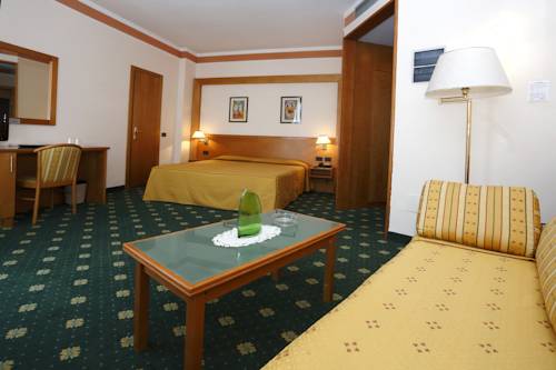 Imagen general del Hotel Estense, Modena. Foto 2