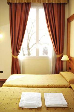 Imagen de la habitación del Hotel Estense, Modena. Foto 16