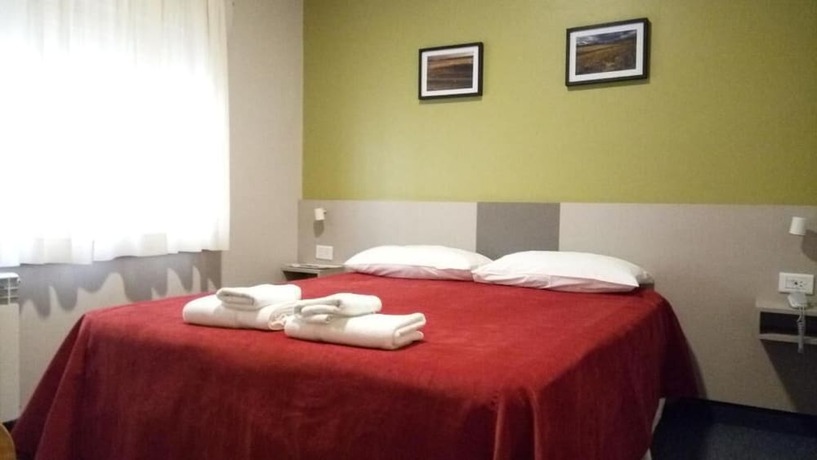 Imagen general del Hotel Estepa. Foto 6