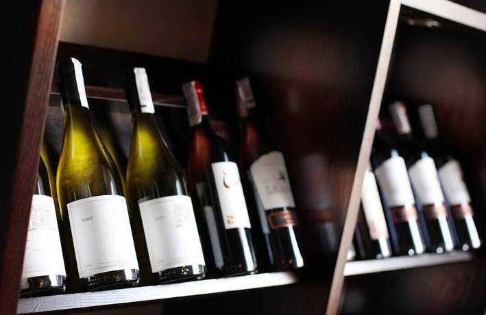 Imagen del bar/restaurante del Hotel Ester Safer. Foto 6