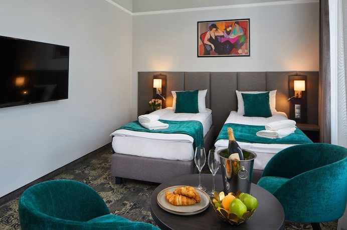 Imagen de la habitación del Hotel Estera. Foto 6