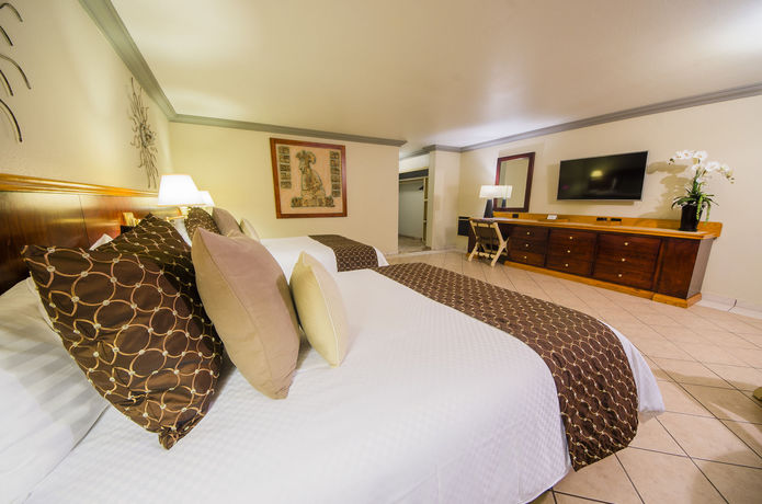 Imagen de la habitación del Hotel Estero Beach and Resort. Foto 3