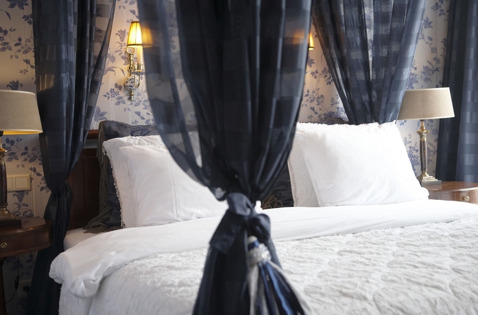 Imagen de la habitación del Hotel Estherea. Foto 6