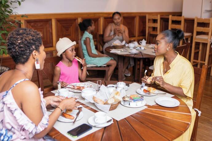 Imagen general del Hotel Esther\'s. Foto 5