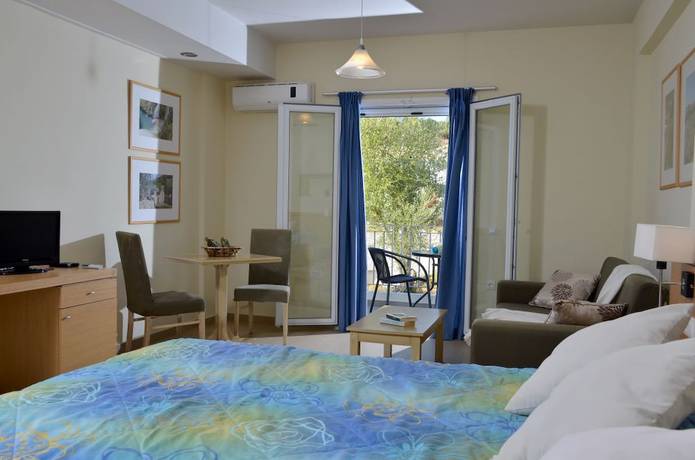 Imagen de la habitación del Hotel Estia, Fenikounta. Foto 13