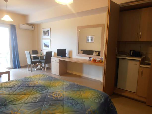 Imagen de la habitación del Hotel Estia, Fenikounta. Foto 14