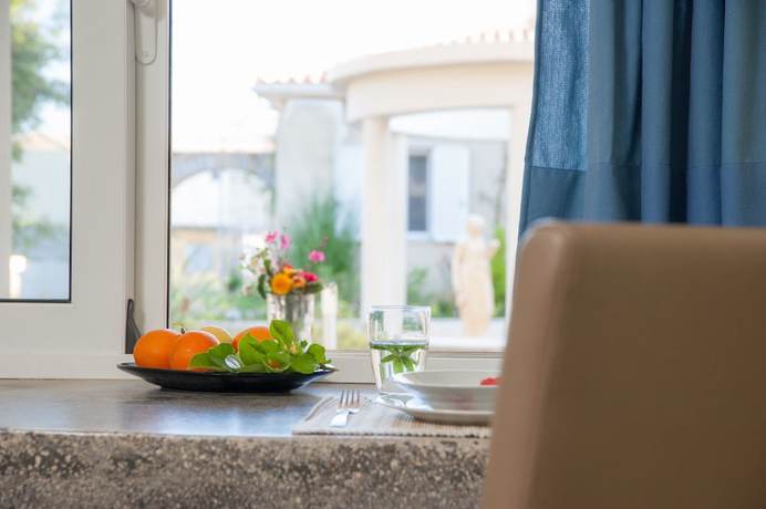 Imagen de la habitación del Hotel Estia, Fenikounta. Foto 18