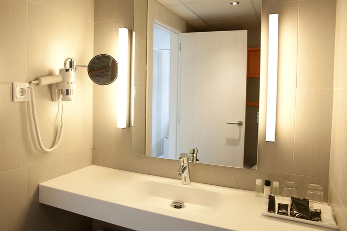 Imagen de la habitación del Hotel Estival Centurion Playa. Foto 5