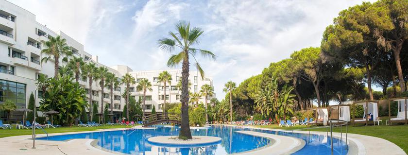 Imagen de la piscina del Hotel Estival Isla Cristina. Foto 13