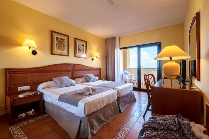 Imagen de la habitación del Hotel Estival Park Marena. Foto 7