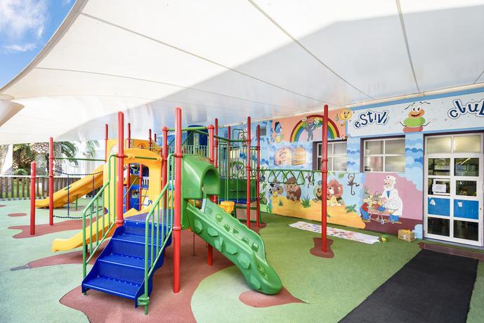 Imagen de los exteriores del Hotel Estival Park Resort. Foto 10