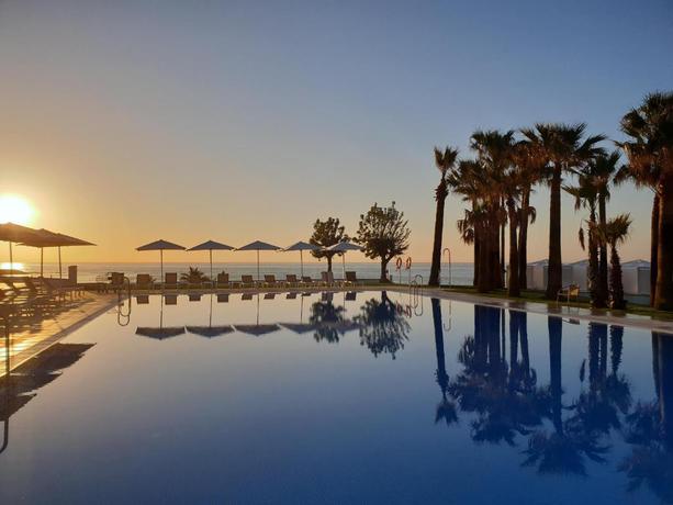 Imagen de la piscina del Hotel Estival Torrequebrada. Foto 24