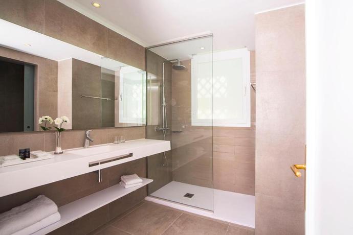 Imagen de la habitación del Hotel Estival Torrequebrada. Foto 8