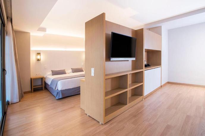 Imagen de la habitación del Hotel Estival Torrequebrada. Foto 9