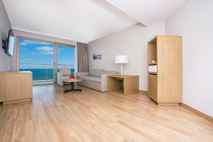 Imagen de la habitación del Hotel Estival Torrequebrada. Foto 13