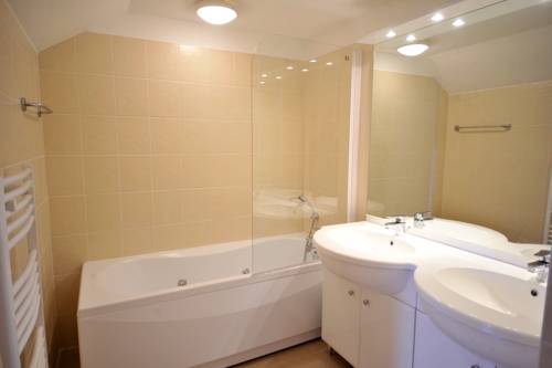 Imagen de la habitación del Hotel Estivel- R&eacute;sidence Jardin Mauresque. Foto 6
