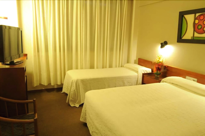 Imagen de la habitación del Hotel Estocolmo. Foto 9