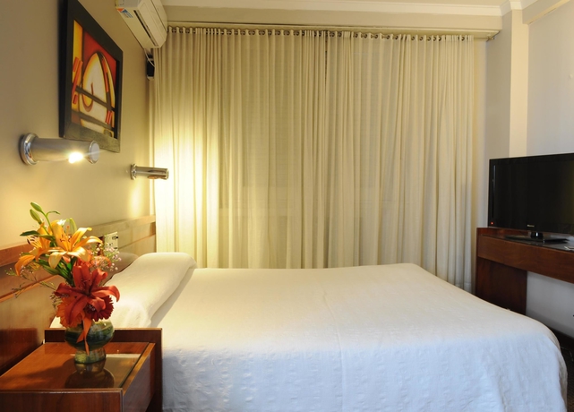 Imagen de la habitación del Hotel Estocolmo. Foto 12