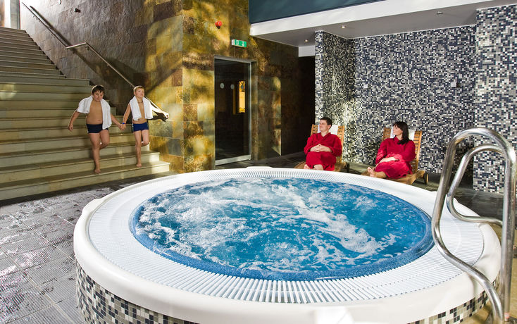 Imagen de la piscina del Hotel Estonia Medical Spa and. Foto 15
