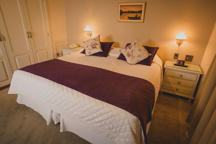 Imagen de la habitación del Hotel Estoril, Campos do Jordao. Foto 3