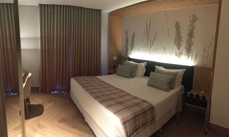 Imagen de la habitación del Hotel Estoril, Campos do Jordao. Foto 5