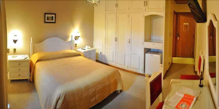 Imagen de la habitación del Hotel Estoril, Campos do Jordao. Foto 12