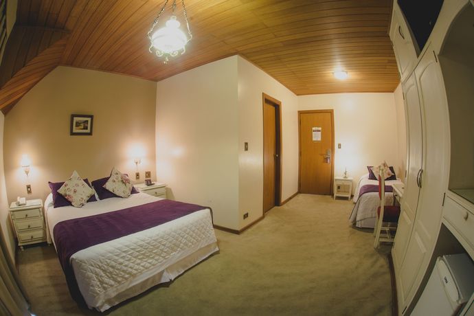 Imagen de la habitación del Hotel Estoril, Campos do Jordao. Foto 14