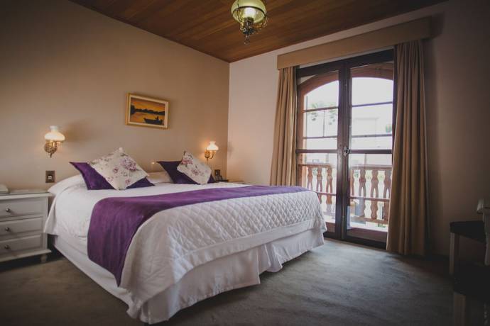 Imagen de la habitación del Hotel Estoril, Campos do Jordao. Foto 16