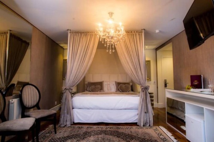 Imagen de la habitación del Hotel Estoril, Campos do Jordao. Foto 17