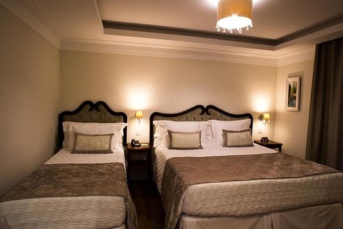 Imagen de la habitación del Hotel Estoril, Campos do Jordao. Foto 19
