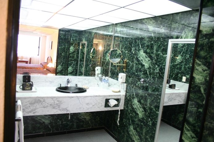 Imagen de la habitación del Hotel Estoril, Ciudad de México. Foto 10