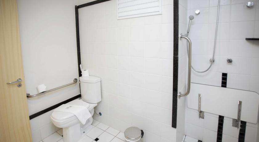 Imagen general del Hotel Estoril Mar&iacute;lia. Foto 2