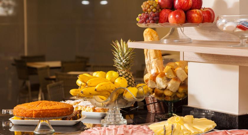 Imagen general del Hotel Estoril Mar&iacute;lia. Foto 6