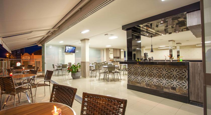 Imagen general del Hotel Estoril Mar&iacute;lia. Foto 7