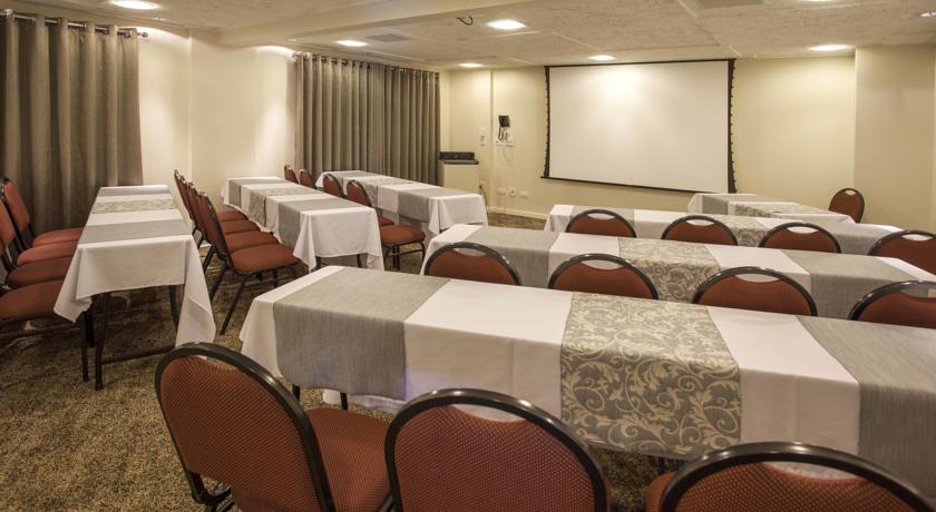 Imagen general del Hotel Estoril Mar&iacute;lia. Foto 13