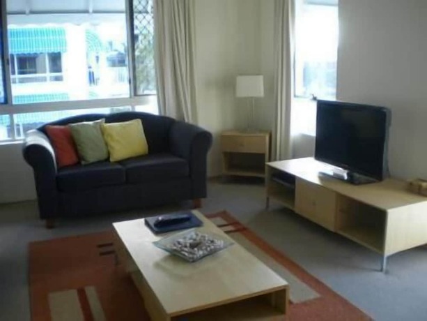 Imagen general del Hotel Estoril On Moffat. Foto 7