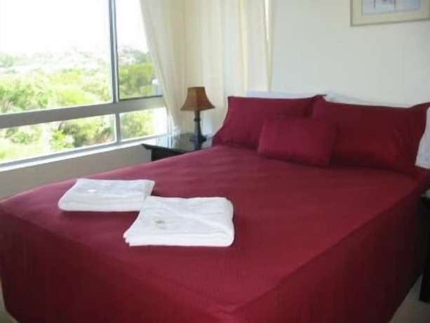 Imagen general del Hotel Estoril On Moffat. Foto 9